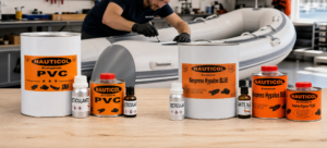 Kit de reparación con adhesivo náutico Nauticol para el mantenimiento y pegado de flotadores de PVC y Neopreno Hypalon.