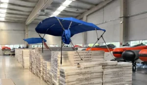 Toldo Bimini para barcos instalado