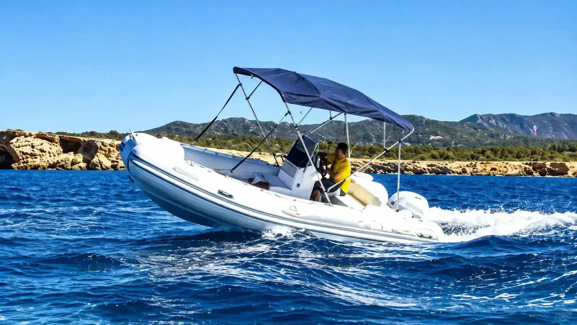 Toldo Bimini para Barcos: Todo lo que Debes Saber Antes de Elegirlo